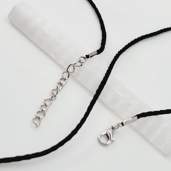 🏖 Black Necklace Braided Twisted Satin Cord with Lobster Clasp Adjustable 3 mm - Picture 1 of 2